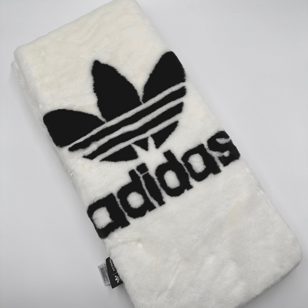 Adidas x Ivy Park Beyonce Faux Fur Scarf Oversized Statement Stole Streetwear